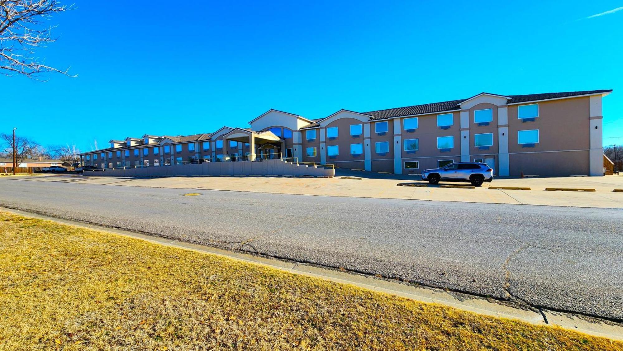 Fairbridge Inn & Suites Canadian Exterior foto